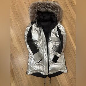 Nicole Benisti Chelsea Reversible black/silver down coat with fur hood. Size S